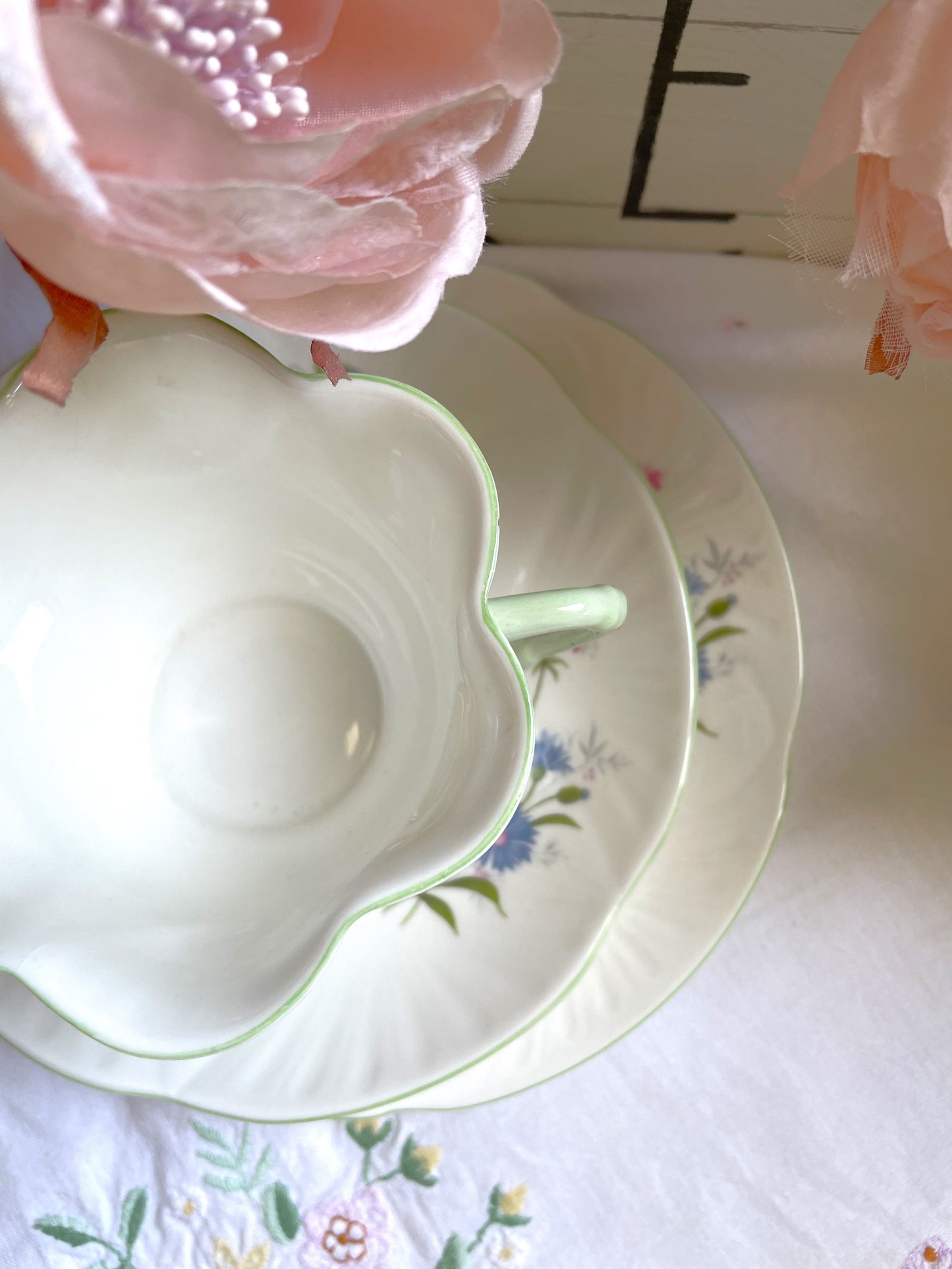 Vintage Dainty Wild Flowers Teacup, Saucer and Tea Plate Trio