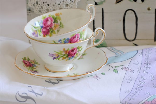 Vintage Foley Pompadour Tea Set