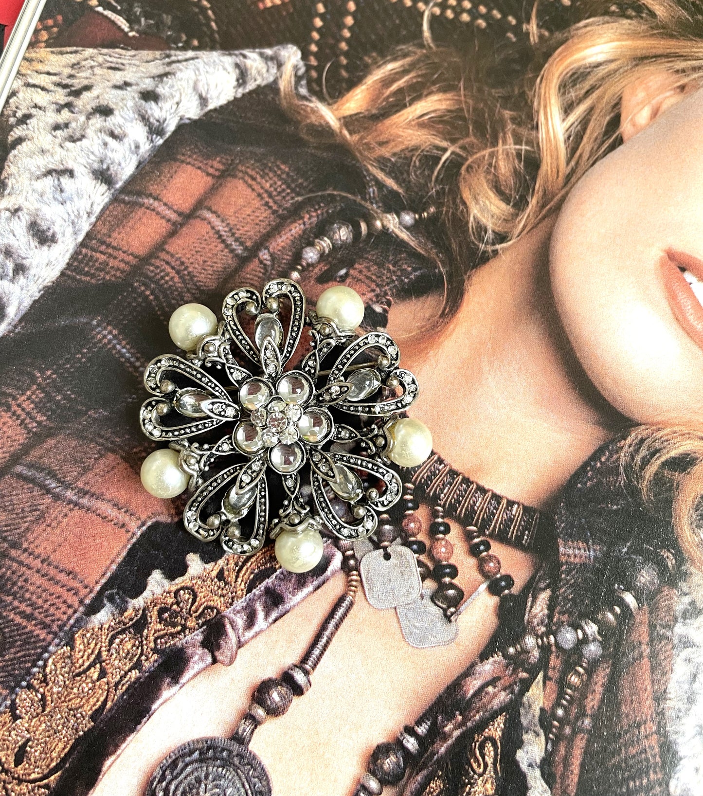 Vintage French Fleur De Leys Brooch