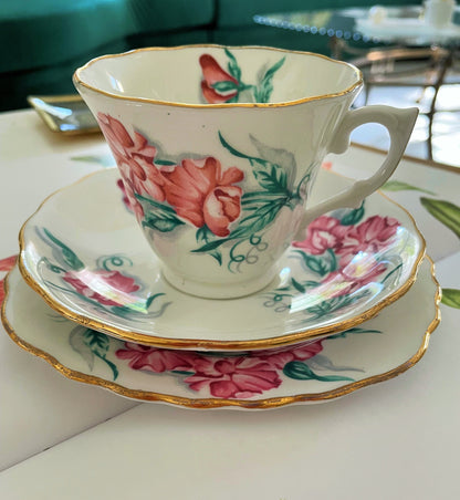 Vintage Colclough Honey Suckle Teacup, Saucer & Tea Plate Trio