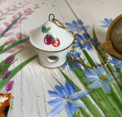 Pip Studio Ceramic Bird with Brass Ball Tea Infuser